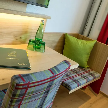 Hotel Schuetterhof 4*