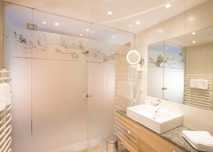 Hotel Schuetterhof 4*